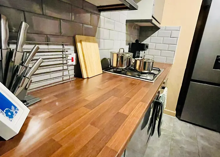 2Bd Canarywharf Mile End Private Balcony Free Parking